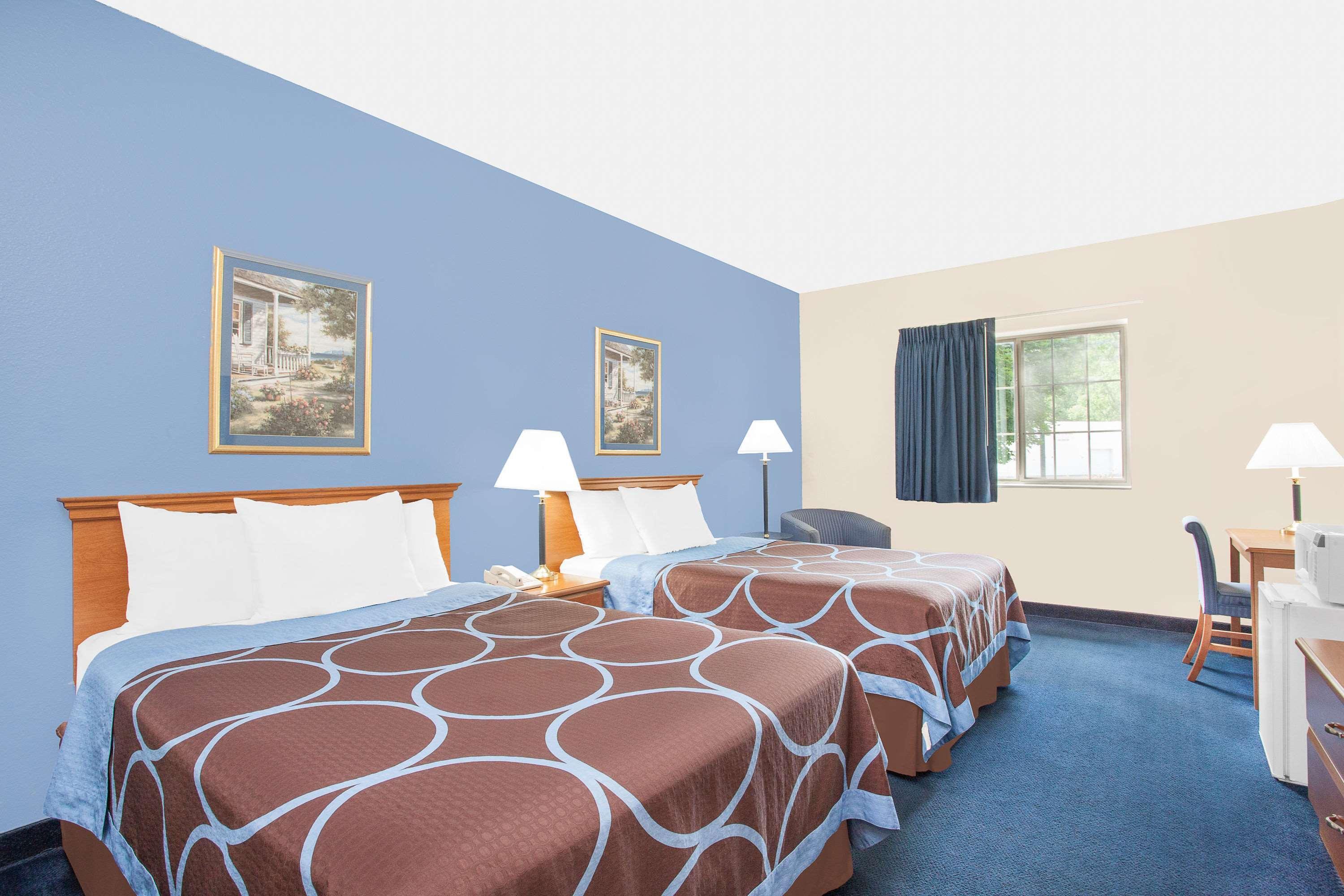 Super 8 By Wyndham Cobleskill Ny Buitenkant foto