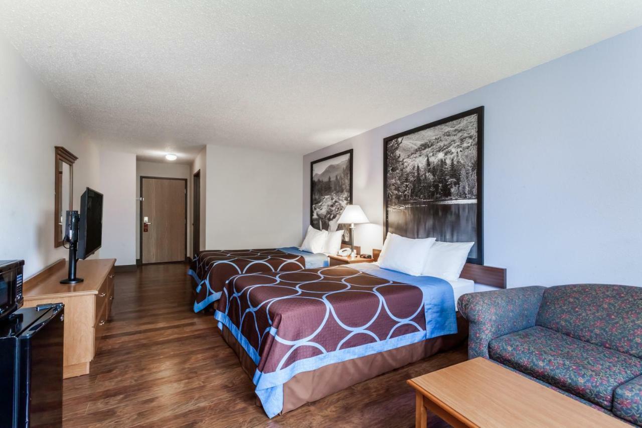 Super 8 By Wyndham Cobleskill Ny Buitenkant foto
